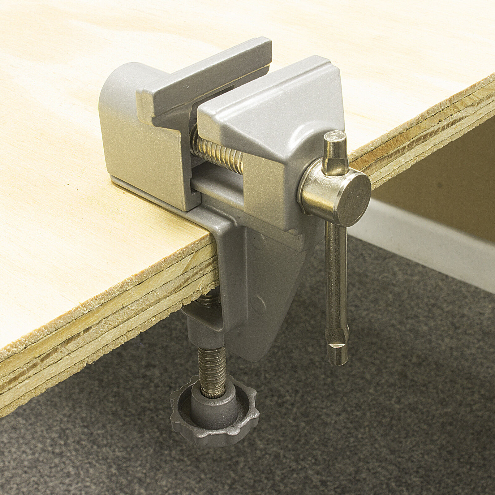 Mini Table Bench Vise Home Wor - مراجعة Woodworking Bench Vise وسعره